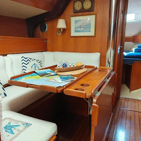 Dormire In Barca A Vela * Maratea