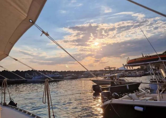 Dormire In Barca A Vela * Maratea